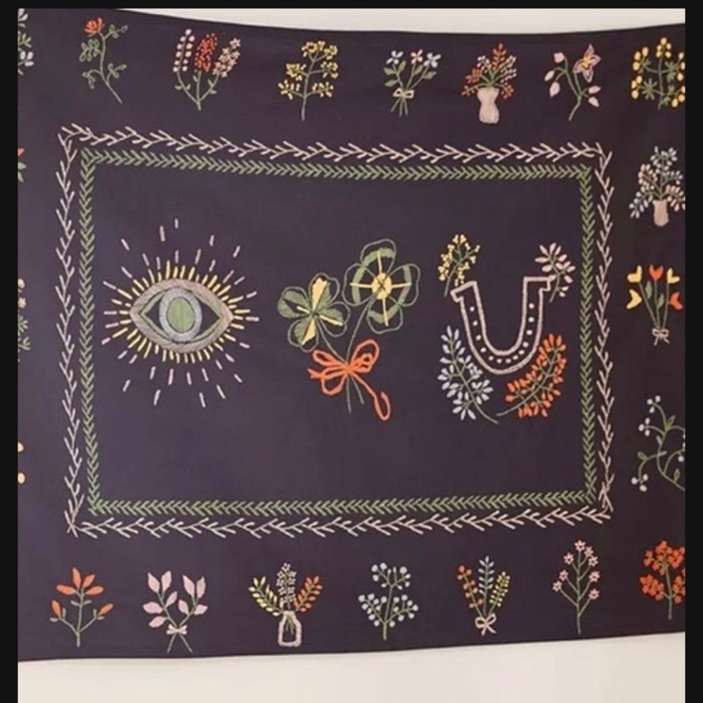 UO Tapestry